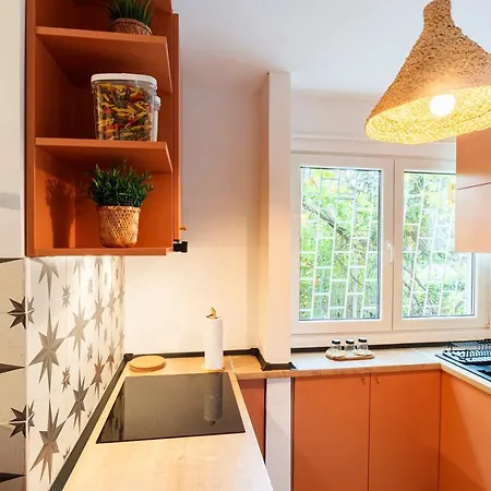 Central Modern Flat Near Metro & Park *