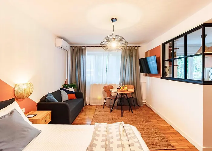 Daire Central Modern Flat Near Metro & Park *
